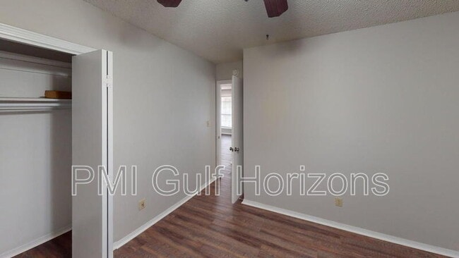 Building Photo - 1843 San Dollar Cir