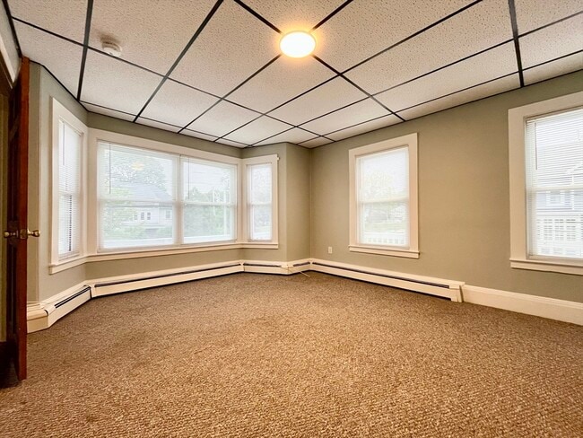 Building Photo - 285 W Elm St