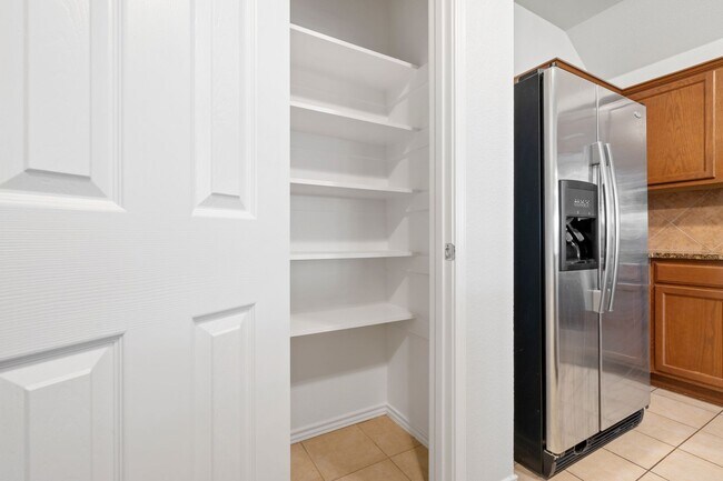 Building Photo - Welcome Home 3-2-2 Melissa ISD