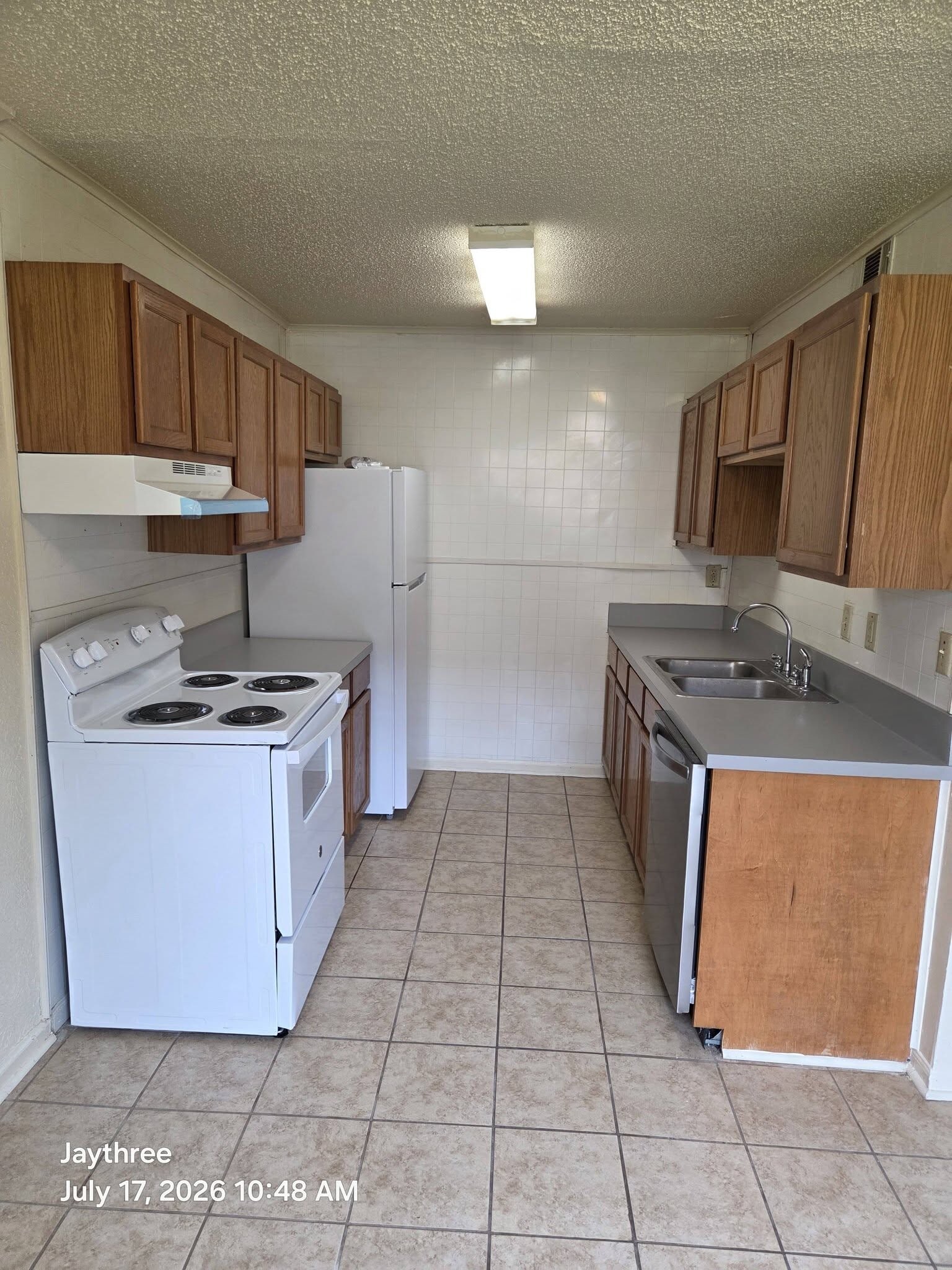 Building Photo - 1511 E Beverly Dr