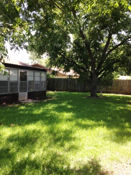 Building Photo - North Bossier City La 3 br 2 bath home for rent with 2-car garage