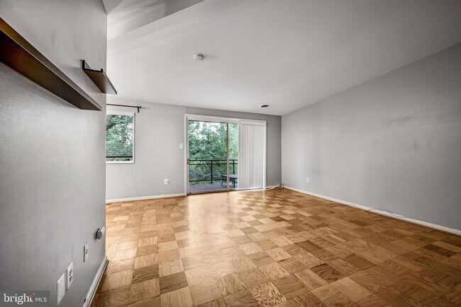 Building Photo - 10300 Rockville Pike
