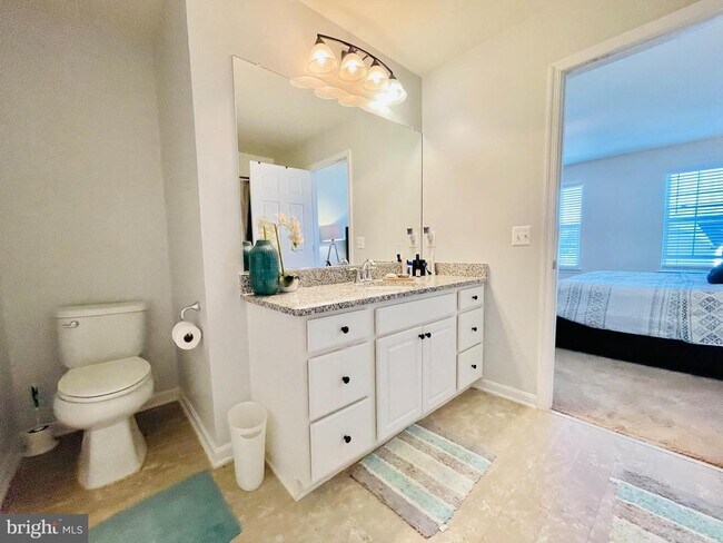 Building Photo - 73 Wellspring Dr