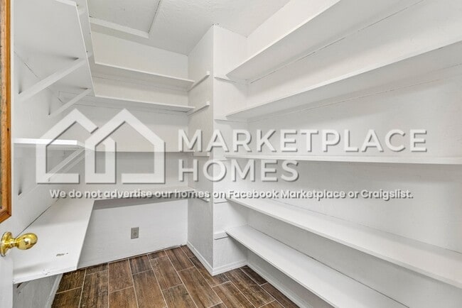 Building Photo - 2155 N Rio De Flag Dr