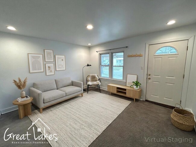 Building Photo - Charming 2 Bedroom 1 Bathroom now available for rent!