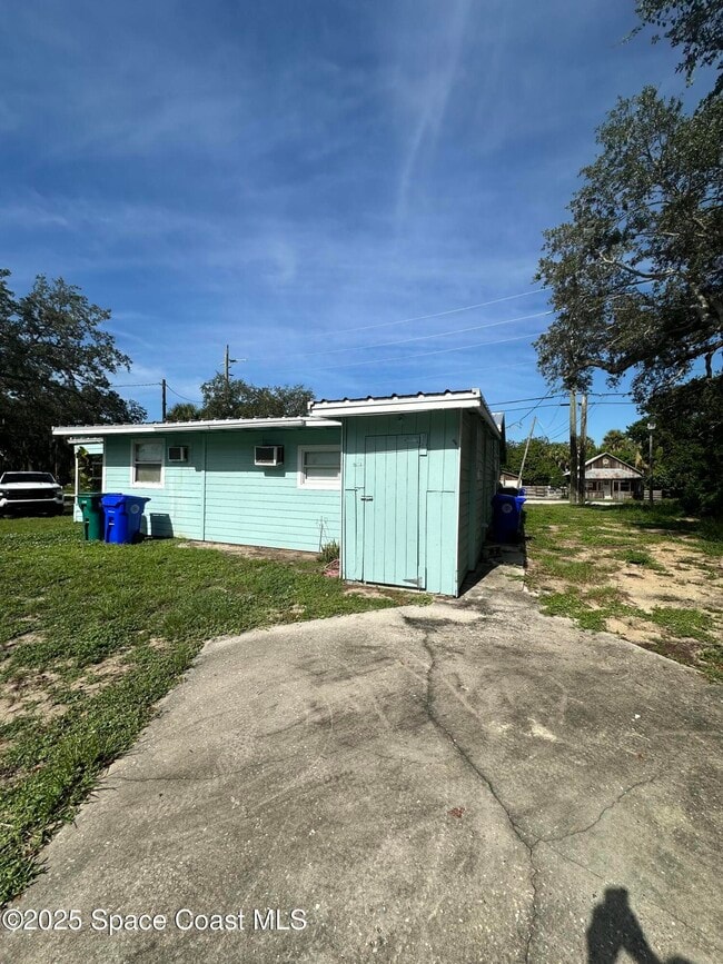 Building Photo - 936 Louisiana Ave
