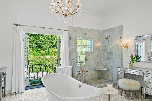 Building Photo - 1010 Emerald Bay