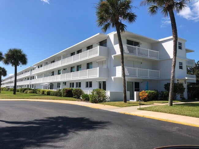 Building Photo - 3190 N Atlantic Ave