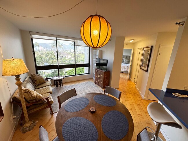 Building Photo - 1 BD / 1 BA FULLY FURNISHED UNIT IN WAIKIKI!!!