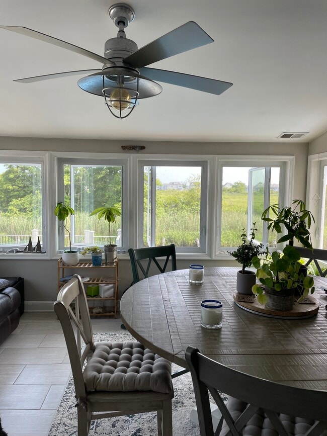 Building Photo - 4 Monmouth Pl