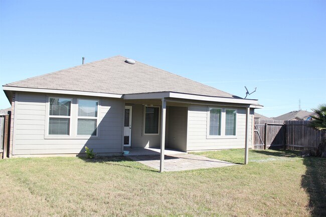 Building Photo - 22619 Theodoli Dr