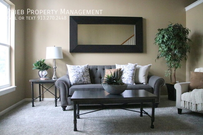 Building Photo - Prairie Haven Townhome - RENTED