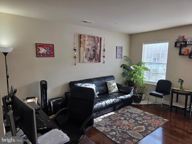 Building Photo - 11875 Snowden Farm Pkwy