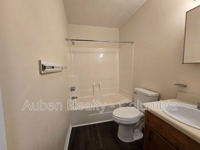 Building Photo - 3606 Medical Dr