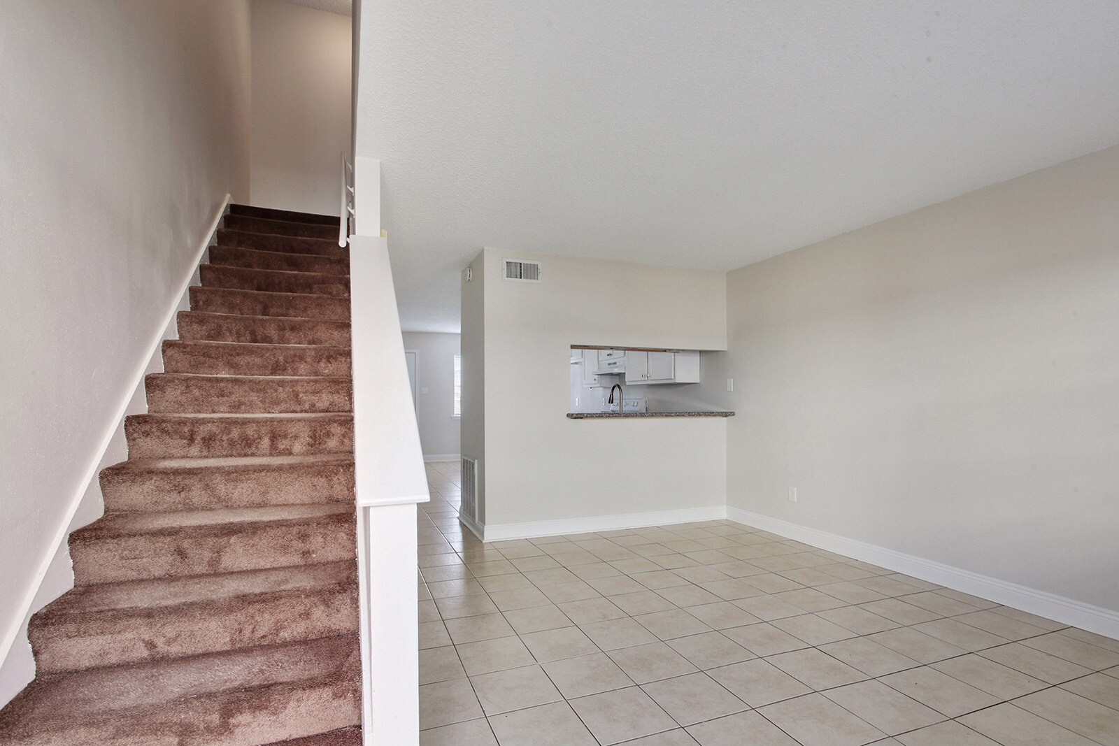 Building Photo - 8897 Richmond Dr