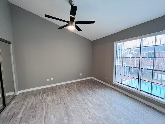 Building Photo - 2121 El Paseo St