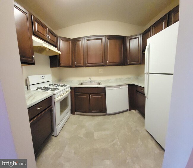 Building Photo - 3815 Swann Rd