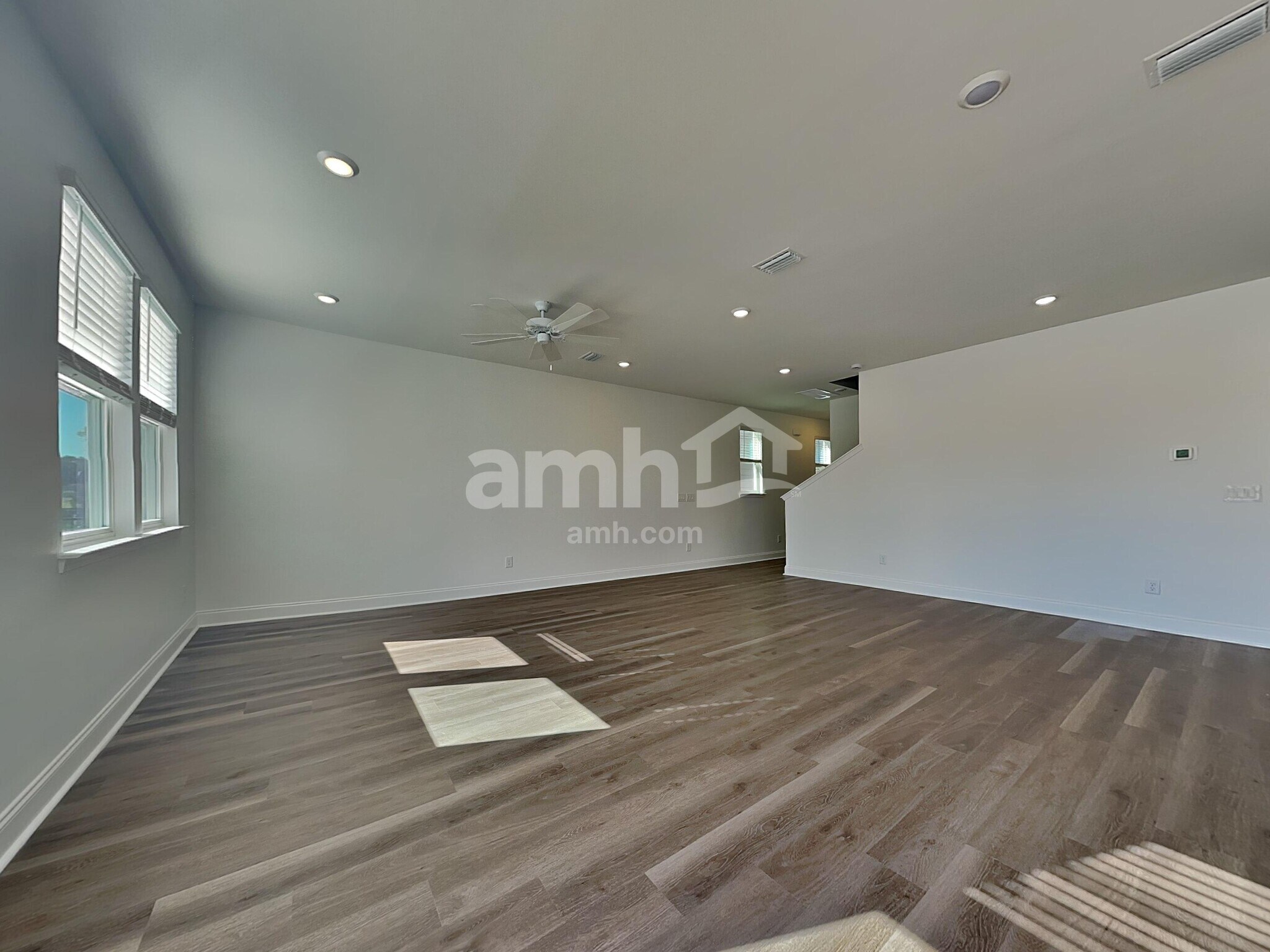 Building Photo - 5500 Front St