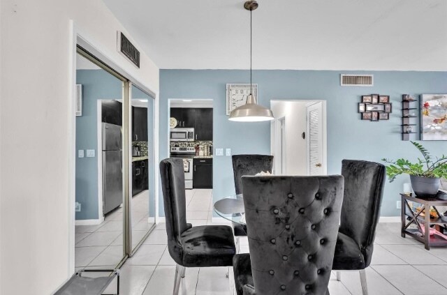 Dining Area - 5800 NE 22nd Way