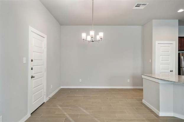 Building Photo - 9732 Grosbeak Ln