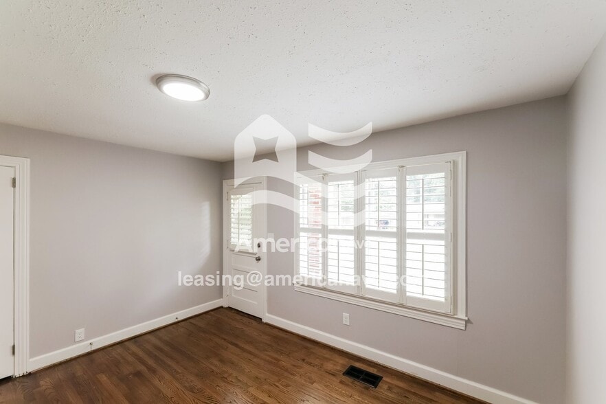Building Photo - 4616 Highpoint Dr