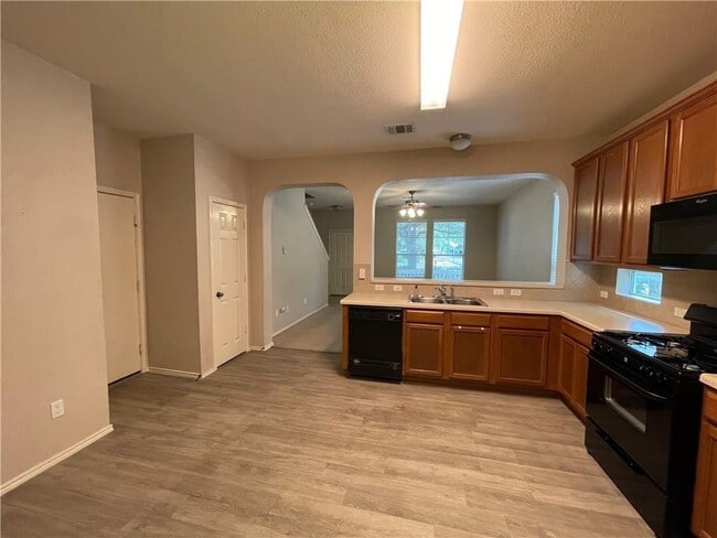 Building Photo - 10412 Maydelle Dr