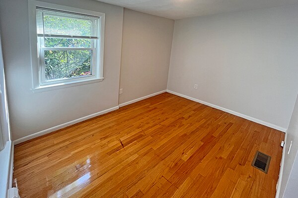 Building Photo - 141 Brown St