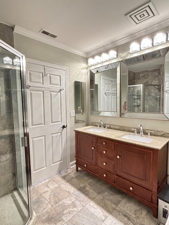 Building Photo - 100 Harborview Dr