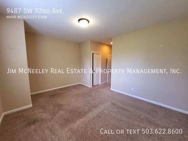 Building Photo - 9487 SW 92nd Ave