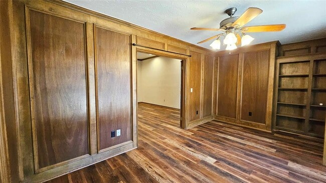 Building Photo - 1225 NW 198th St