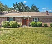 Building Photo - 103 Spring Lake Dr