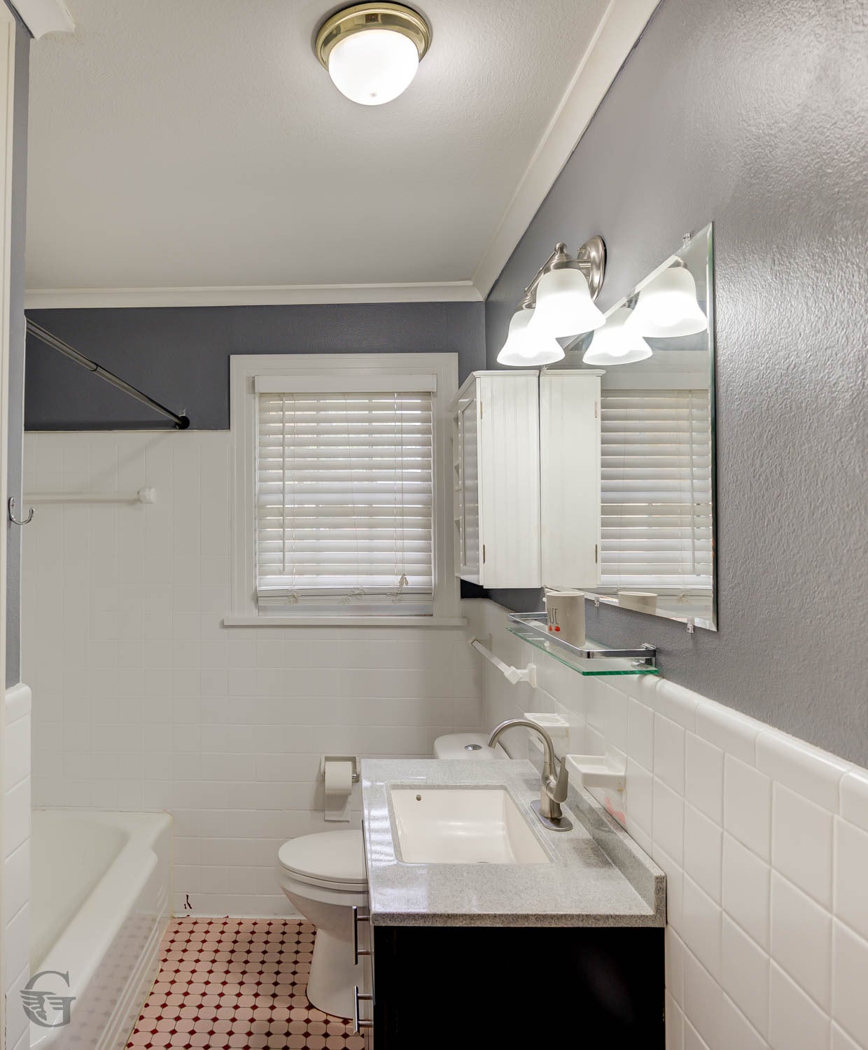 Building Photo - 316 Elmwood Cir