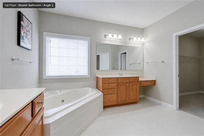 Building Photo - 380 Simonton Crest Dr SE