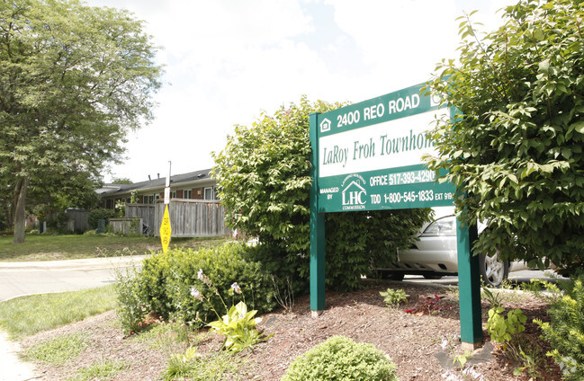 Building Photo - LaRoy Froh Townhouses