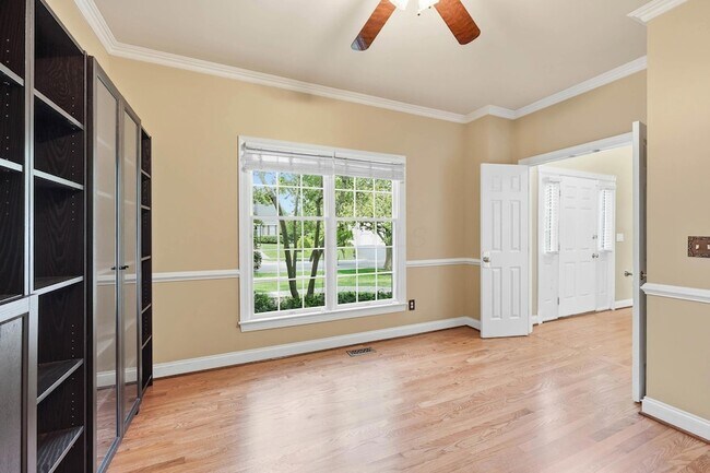 Building Photo - 4823 Vista Ridge Dr