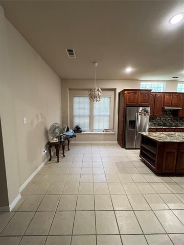 Building Photo - 1803 E Branch Hollow Dr