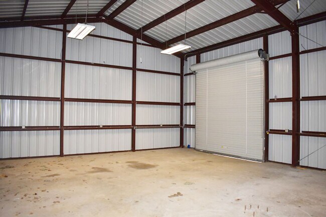 Building Photo - 850 Ginger Ct