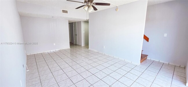 Building Photo - 1100 SW 104th Ct