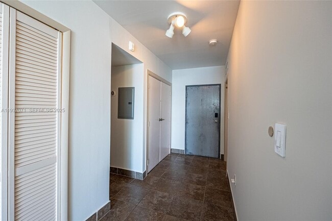 Building Photo - 770 NE 69th St