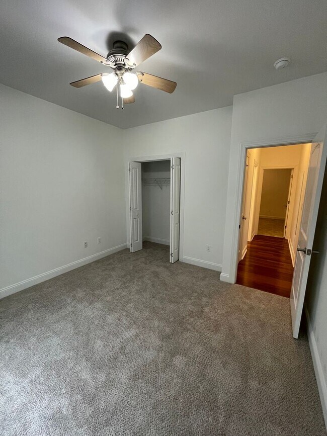 Building Photo - Move-In Incentive - $200 off first month's rent