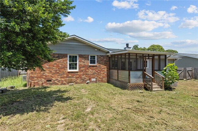 Building Photo - 801 Algood Ave