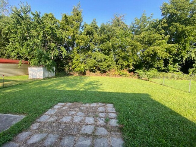 Building Photo - 1023 Shadow Ridge Ave