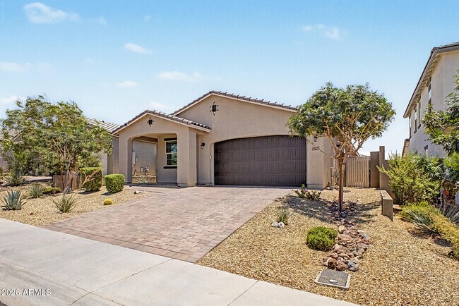 Building Photo - 17239 W Desert Sage Dr