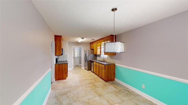 Building Photo - 275 Allen Dr