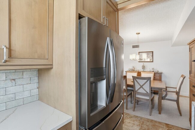 Building Photo - 25710 Hickory Blvd