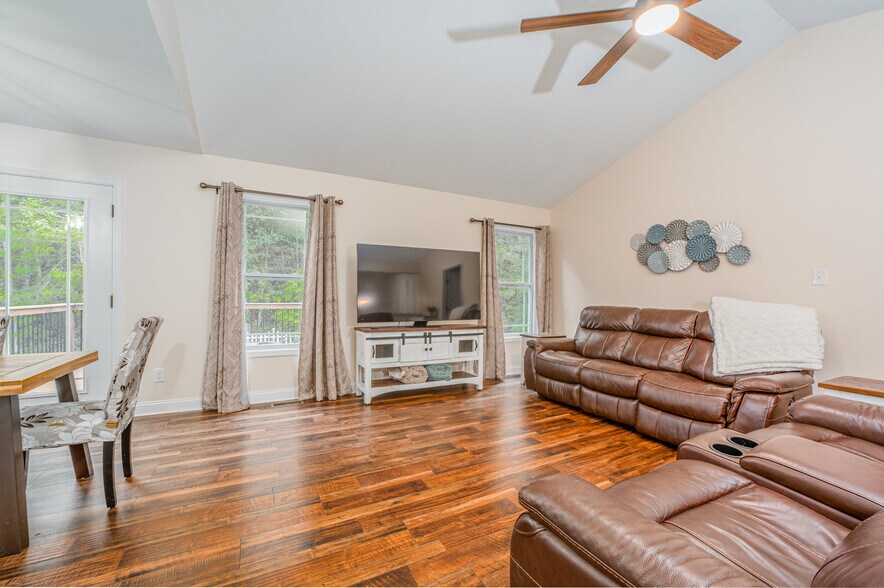 Building Photo - 7809 Elkton Ln