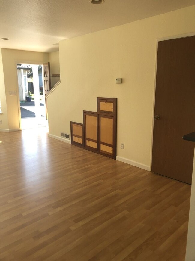 Building Photo - Coastal Living in Sought-After Twin Lakes ...