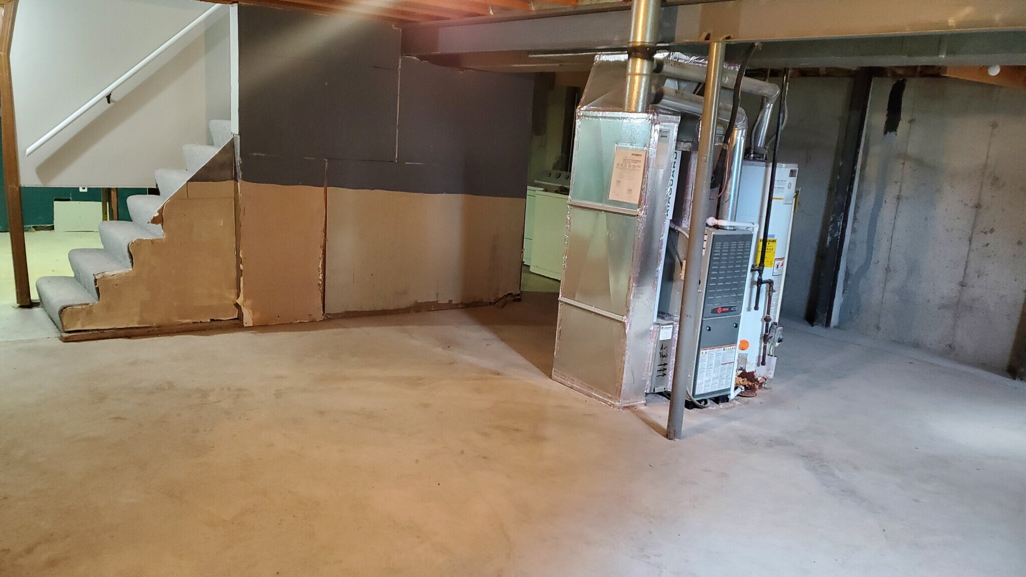 Building Photo - 1350 Manuka Dr