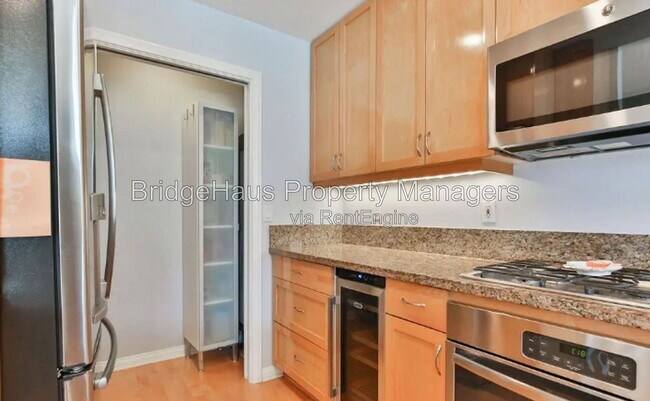 Building Photo - 850 Beech St