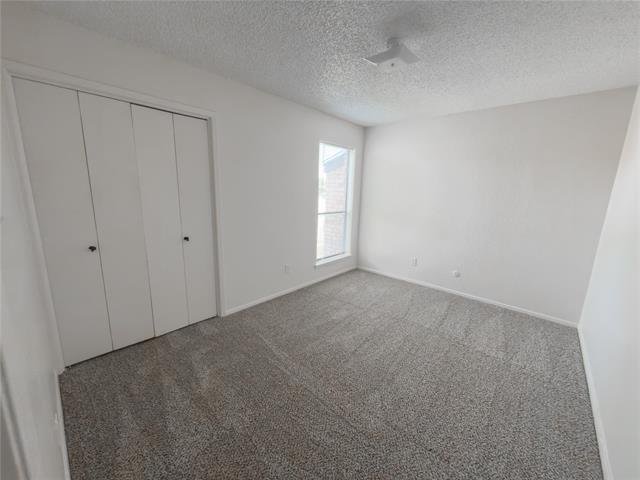 Building Photo - 4825 Diaz Ave